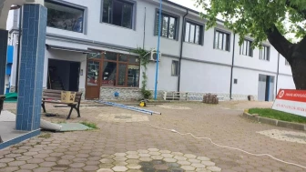 Bursa'da cami görevlisi 3 metreden düştü: Hastaneye kaldırıldı