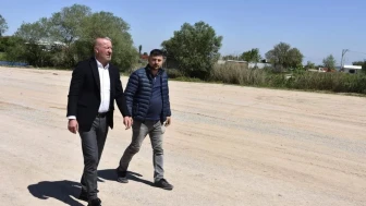 Karacabey Belediyesi'nden kırsal mahallelere önemli hizmet: Ortasarıbey'de yollar ve parke taşları yenilendi