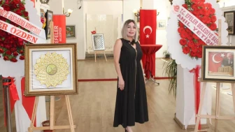Üç boyutlu sanatın ışıltısı Efeler’de sergilendi: El emeği ürünlerini görücüye çıkardılar