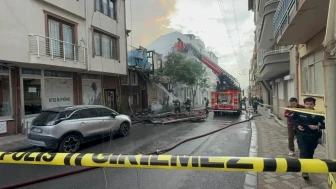 Darıca'da yangın dehşeti: İki itfaiye eri büyük bir tehlike atlattı