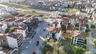 Kaybettiği ağabeyinin oğluna 15 tır ile düğün konvoyu yaptı