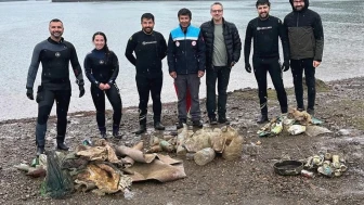 Muğla'da dalgıçlar yağmur altında deniz dibi temizliği yaptı: Çıkan atıklar şaşırttı