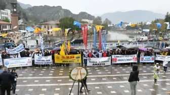 Yağmurda halay: Amasya'da 1 Mayıs kutlamaları coşku dolu geçti