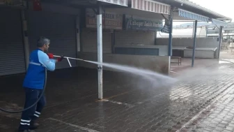 Didim Belediyesi'nden Akbük Semt Pazarı'na temizlik seferberliği