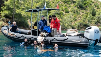 Muğla'da Dünya İklim Günü'nde 146 kg atık denizden temizlendi