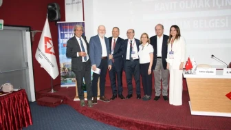 Adana'da kadın sağlığı zirvesi: Jinekolojik onkoloji uzmanları bir araya geldi