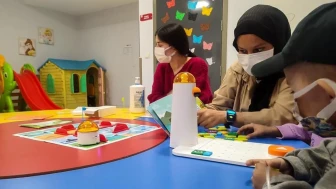 Çocukların yüzünde tebessüm: SUBÜ'den umut atölyesi projesi ile moral dolu bir gün