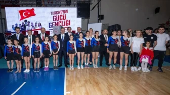 Eskişehir'de 19 Mayıs coşkusu: Öğrencilerden etkileyici gösteriler