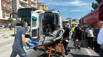 Muğla'da tırın çarptığı yaşlı adam hastaneye kaldırıldı, trafik yoğunluğu tepkilere yol açtı