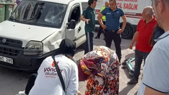 Kocaeli'de scooter kazasında iki genç hastaneye kaldırıldı