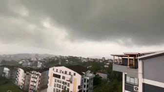 Kocaeli'de sağanak felaketi! Derince ve İzmit'te su baskınları ve karanlık sokaklar