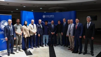 Başkan Alemdar, gençlerle bir gün geçirerek şehir yönetimine katılımı teşvik etti
