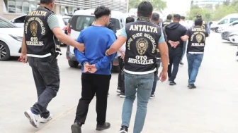 Antalya'da asayiş uygulamaları hız kesmeden devam ediyor: 213 tutuklama