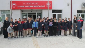 Düzceli öğrenciler, tarımın geleceğini öğrenmek için Tarım ve Orman Müdürlüğü'nü ziyaret etti