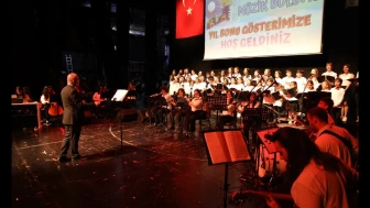 İzmit Sanat Akademisi öğrencileri konser verdi