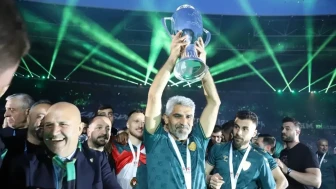 Kocaelispor'da şampiyonluk sonrası sürpriz ayrılık: İsmet Taşdemir gidiyor