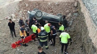 Hatay'da korkunç kaza: Kontrolden çıkan araç takla atarak ters döndü