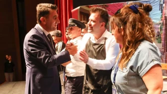 Bilecik'te Engelliler Haftası'na özel 'Röportaj' tiyatro gösterisi büyük beğeni topladı