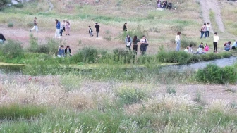 Burhaniye'de Hıdırellez coşkusu: Dilekler suya taşınıyor!