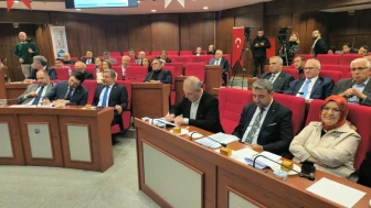 İzmit Belediyesi'nde 11 maddelik kritik meclis toplantısı bugün gerçekleşecek