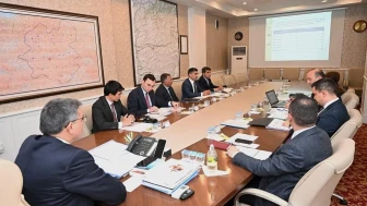 İlçe Vakıfları performans karnesi toplantısı yapıldı: Erzurum Valisi Mustafa Çiftçi başkanlık etti