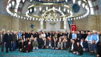 Trabzon'dan ilk hac kafilesi kutsal topraklara dualarla uğurlandı
