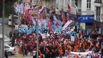 Samsun’da 1 Mayıs kutlamaları: Emek ve dayanışma günü coşkuyla kutlandı