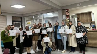 Afyonkarahisar'da 17 kadın, mantar yetiştiriciliği kursuyla yeni bir iş kapısı açtı