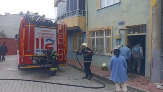 Bafra'da yangın paniği: İtfaiye ekipleri yangını kontrol altına aldı