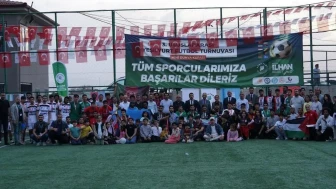Malatya'da düzenlenen 3. Uluslararası Yeşilyurt Futbol Turnuvası sona erdi, şampiyon Suriye Karması