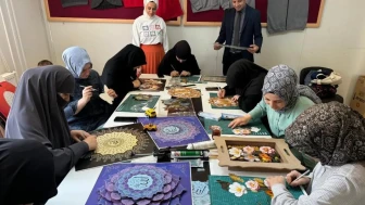 Samsatlı kadınlar, ADEM kurslarıyla hem el becerilerini geliştiriyor hem de hayat buluyor