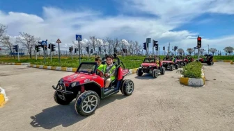 Van Büyükşehir Belediyesi'nden miniklere trafik bilinci aşılayan eğlenceli eğitim programı düzenledi