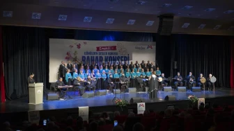Mersin'de Gönülden Sesler Korosu'ndan bahar konseri: Türk sanat müziği ile büyülendi