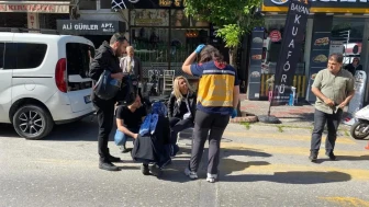 Aydın'da motosiklet ile otomobil çarpıştı: Bir kadın hastaneye kaldırıldı