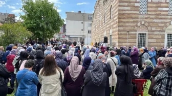Hayrabolu'da duygusal hac uğurlaması: 23 hacı adayı kutsal topraklara dualarla yola çıktı