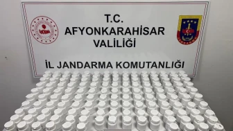 Afyonkarahisar'da jandarma, uyuşturucu operasyonunda 8 bin 120 hap ele geçirip 4 kişiyi gözaltına aldı