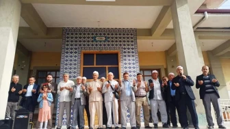 Emet'te 29 hacı adayı dualarla kutsal yolculuğa çıktı