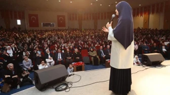 Başarılı aile ilişkileri için rol dağılımı şart! Erzurum'da düzenlenen söyleşide neler anlatıldı?