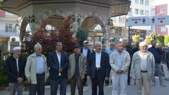 Bilecik'ten hacı adaylarına dualarla uğurlama töreni: Belediye Başkanı ve İlçe Müftüsü de katıldı
