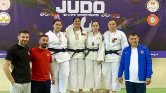 Kastamonu Üniversitesi Judo Takımı'nın büyük başarısı: Türkiye ikinciliği ve madalyalar
