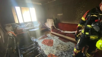 Bandırma'da apartman dairesinde yangın: Yangın büyümeden söndürüldü