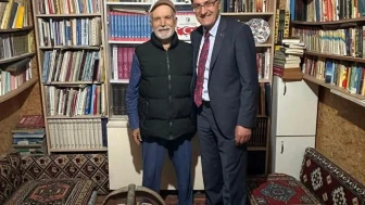 Kütahya Belediye Başkanı Kahveci, Mehmet Yeşil'i evinde ziyaret etti