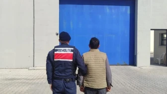 Afyonkarahisar'da jandarmadan başarılı operasyon: Kasten yaralama suçundan aranan M.B. yakalandı