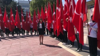 Vilayet Meydanı'nda Atatürk'ü anma töreni gerçekleştirildi