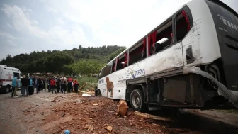 Çanakkale'de dehşet verici kaza: 8 ölü, 20 yaralı