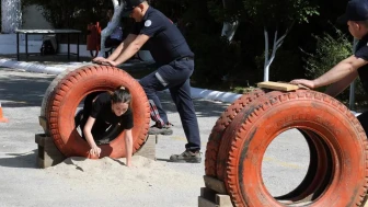 Muğla'da itfaiye eri alım sınavları başladı: Adaylar zorlu parkurda yarışıyor!