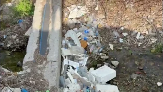 Kartepe'deki derelerdeki plastik kirliliği mahalle sakinlerini isyan ettirdi