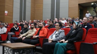 Melikgazi Belediyesi'nden personeline trafik güvenliği eğitimi: Yaya önceliği ve hız sınırları konuşuldu
