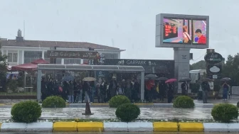 Aydın'da sağanak yağış alarmı: Cadde ve sokaklar göle döndü