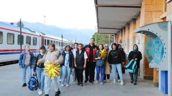 Engelleri aşan tren yolculuğu: Erzincan'da engelli bireyler Divriği'yi keşfetti